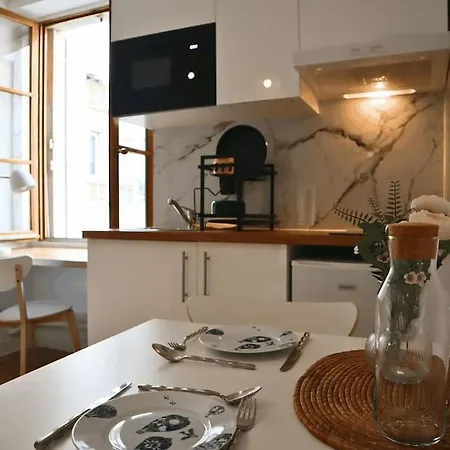 Cocon Moderne A Nation, Paris