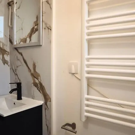 Cocon Moderne A Nation, Appartement Paris
